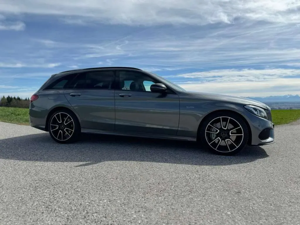Mercedes-Benz C-Class 2017 photo 3