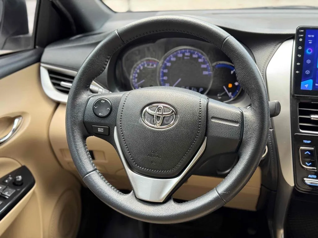 Toyota Yaris 2018 photo 4