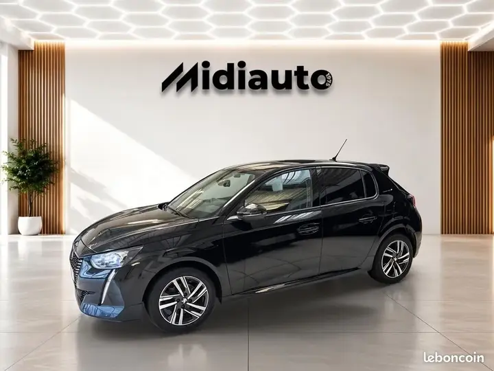 Peugeot 208 2023 photo 2