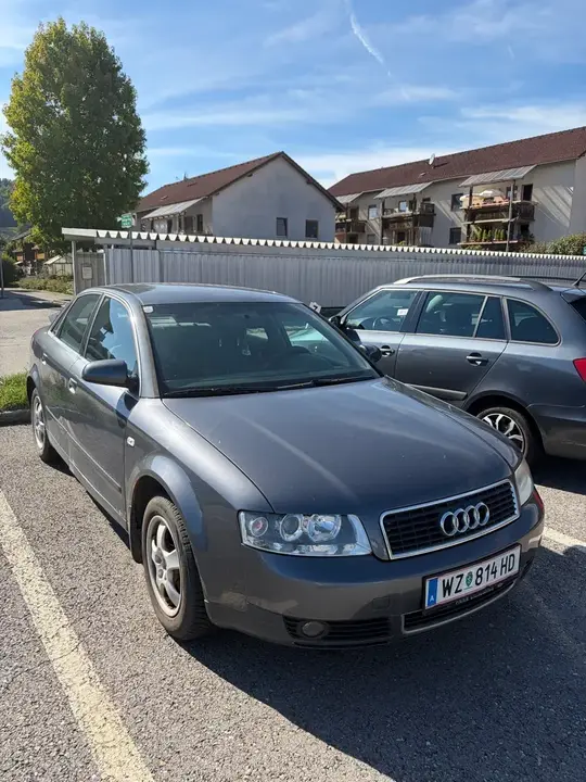 Audi A4 2003 photo 3