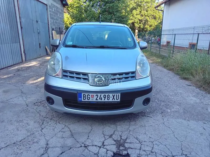Nissan Note 2006 photo 2