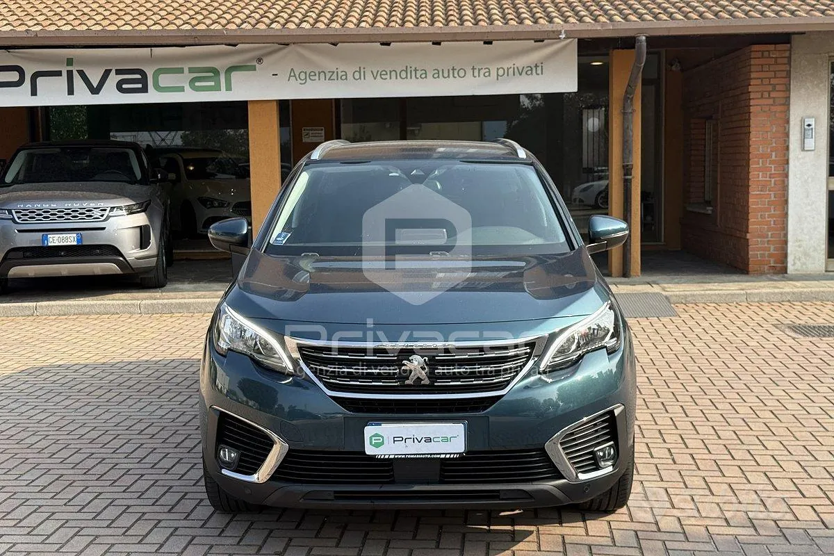 Peugeot 5008 2019 photo 2