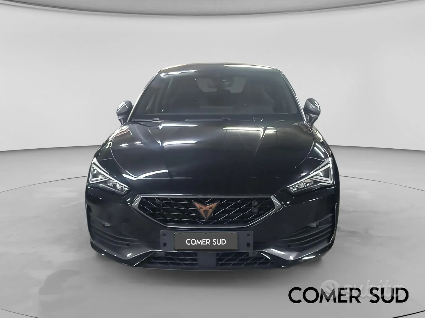 Seat Leon 2023 photo 2