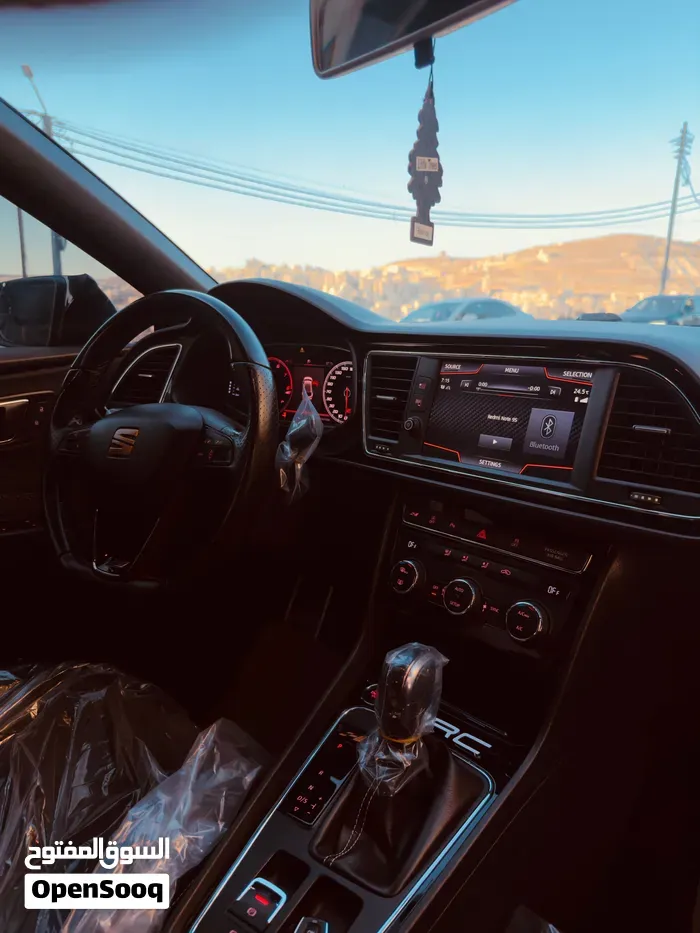 Seat Leon 2015 photo 3