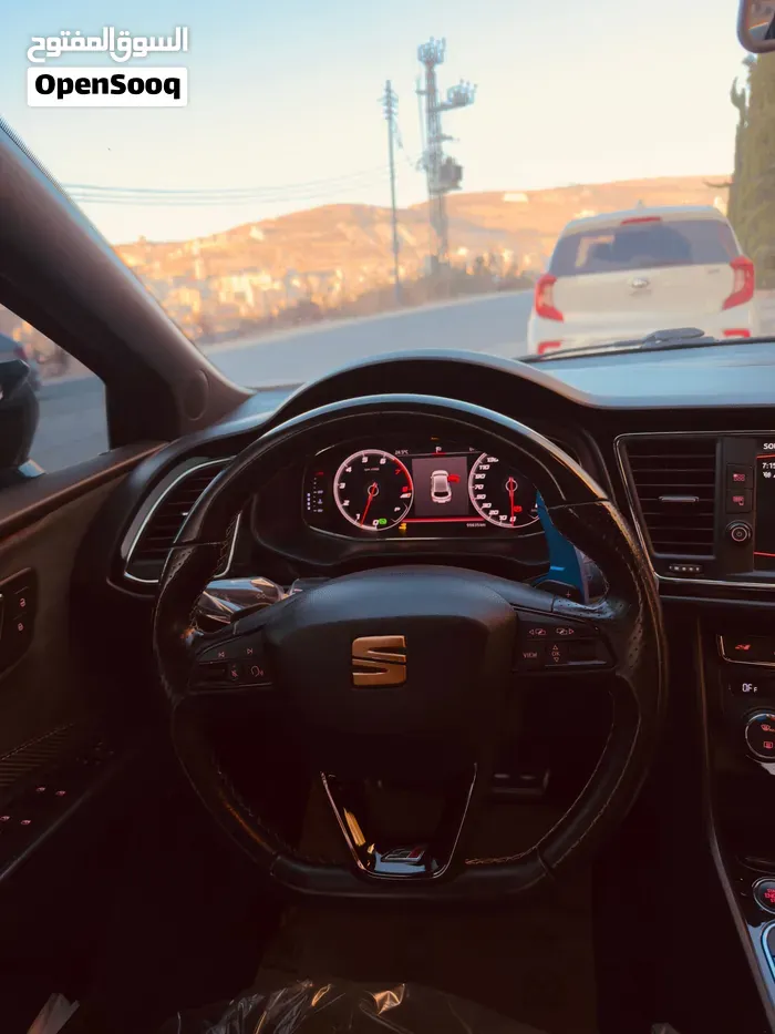 Seat Leon 2015 photo 2