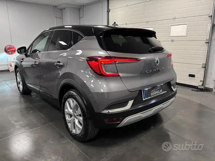 Renault Captur 2022 photo 4