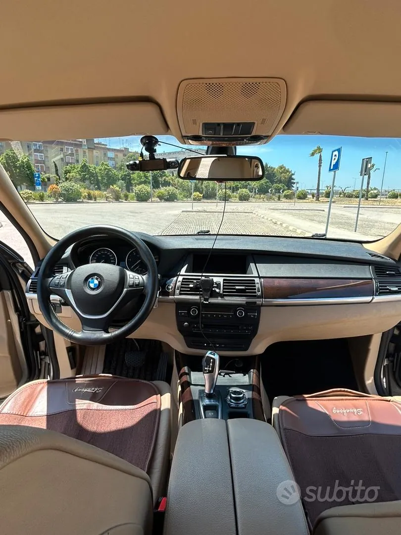 BMW X5 2010 photo 4