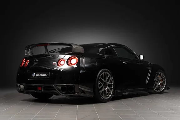Nissan Gt-R 2009 photo 2
