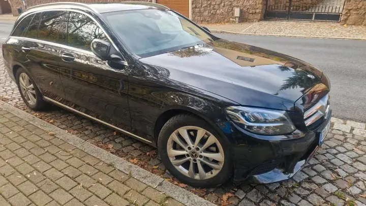 Mercedes-Benz C200