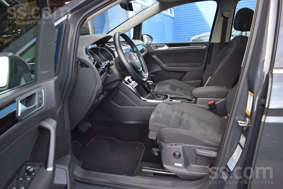 Volkswagen Touran 2018 photo 3
