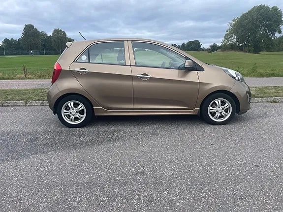 Kia Picanto 2012 photo 2