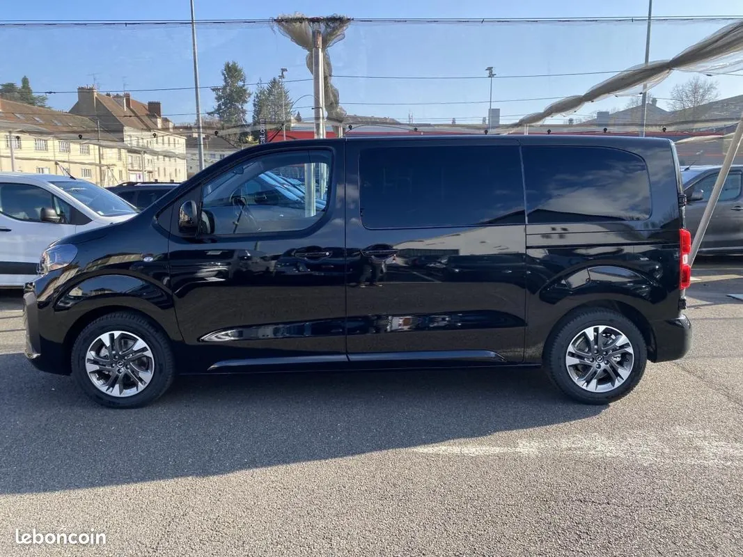 Opel Zafira photo 2