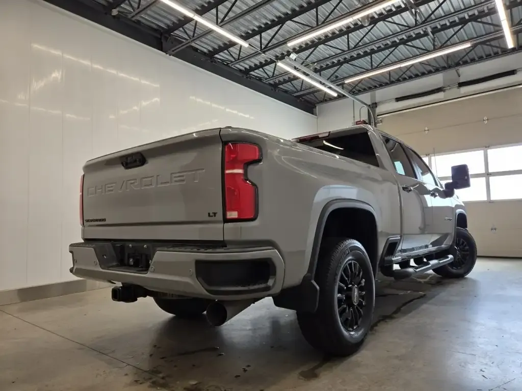 Chevrolet Silverado 2500 2024 photo 3