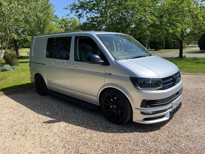 Volkswagen Transporter 2017 photo 2