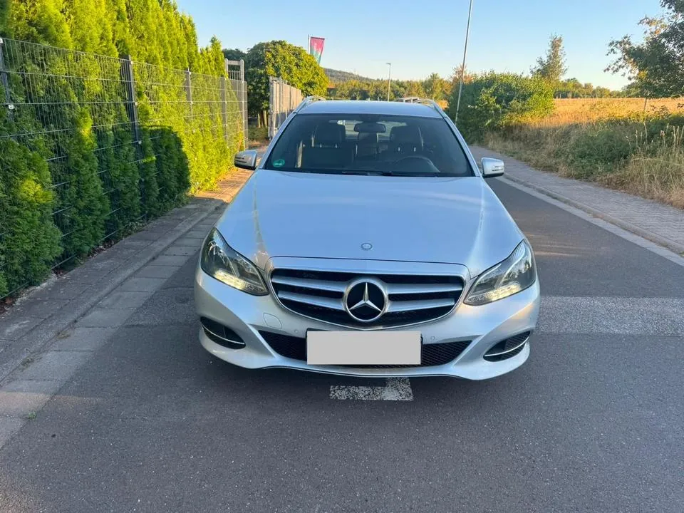 Mercedes-Benz E 200 Bluetec