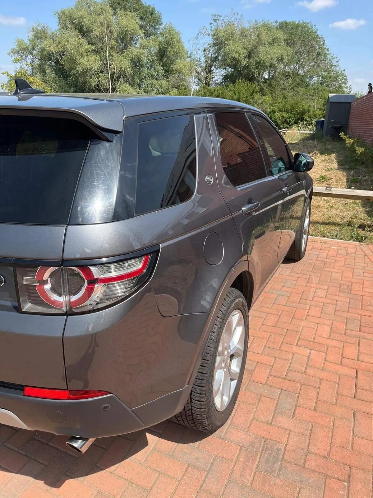 Land Rover Discovery Sport 2016 photo 5