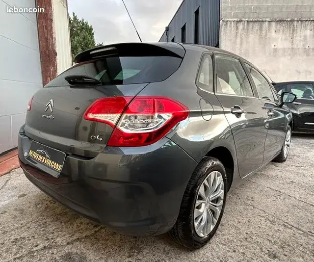 Citroen C4 2013 photo 2