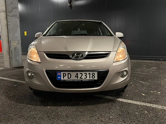 Hyundai I20 2012 photo 3