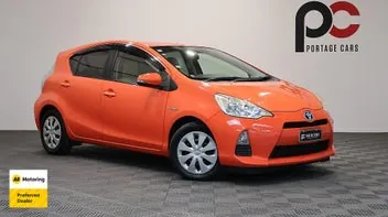 Toyota Aqua 2013 photo 2