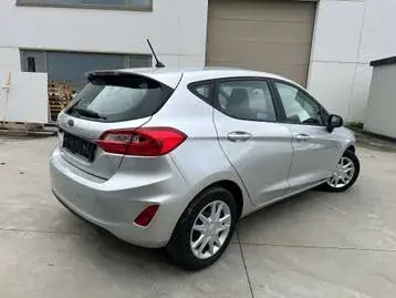 Ford Fiesta 2018 photo 2