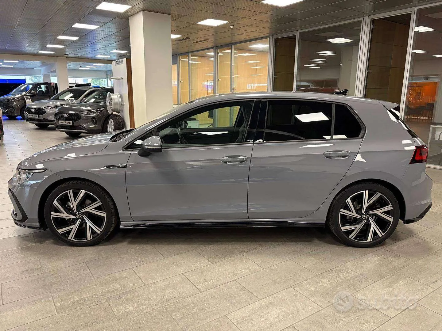 Volkswagen Golf 2024 photo 4
