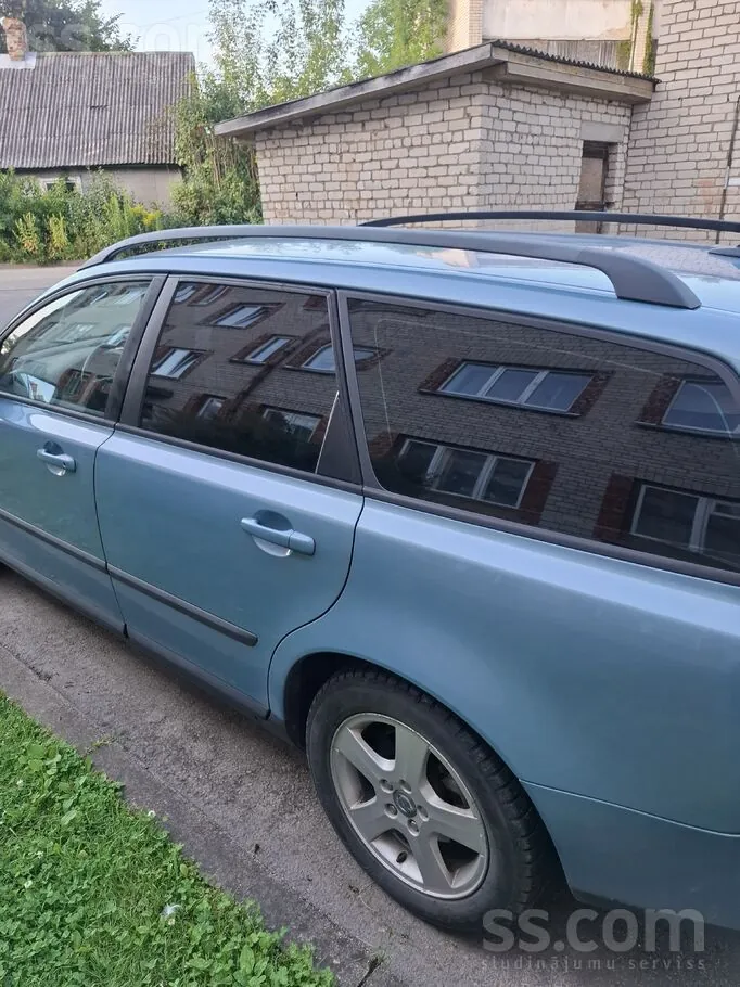 Volvo V50 2004 photo 4
