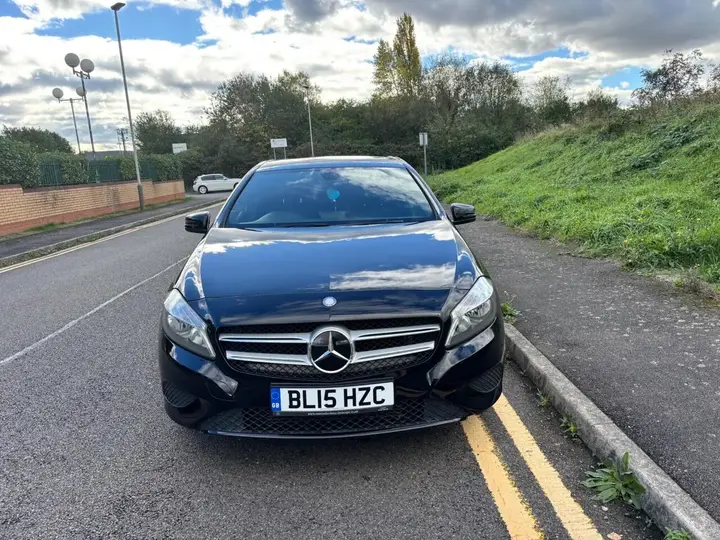 Mercedes-Benz A-Class 2015 photo 2