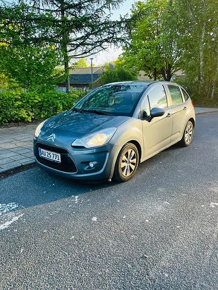 Citroen C3 2011 photo 2