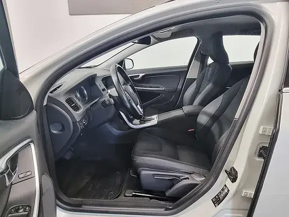 Volvo V60 2013 photo 5