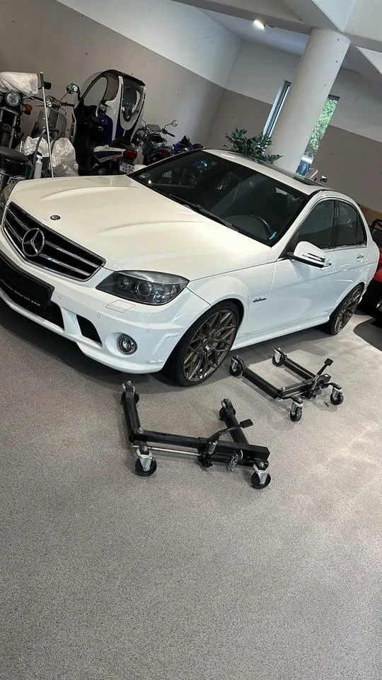 Mercedes-Benz C63 Amg