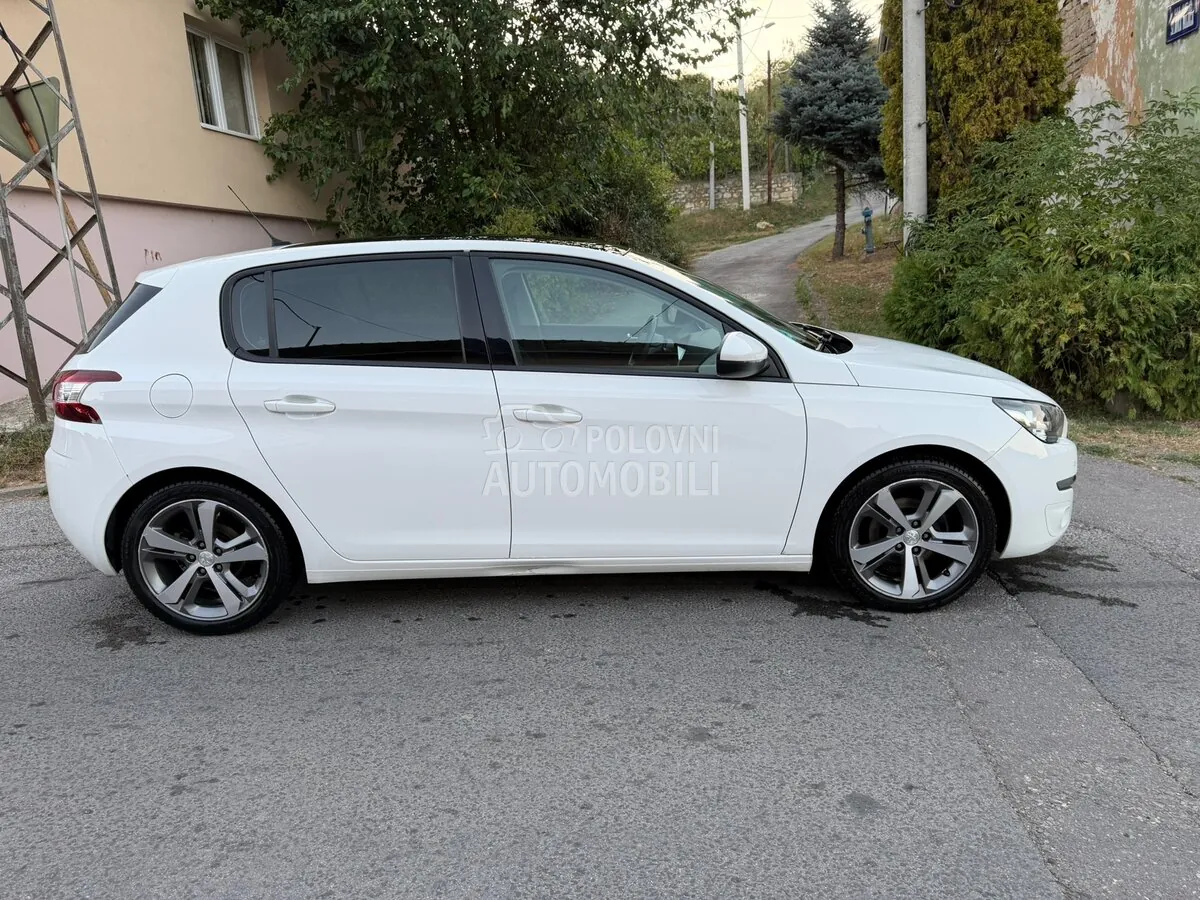 Peugeot 308 2014 photo 4