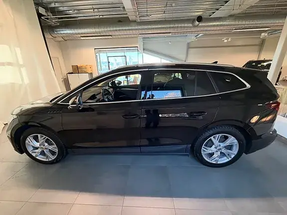 Skoda Enyaq 2023 photo 3