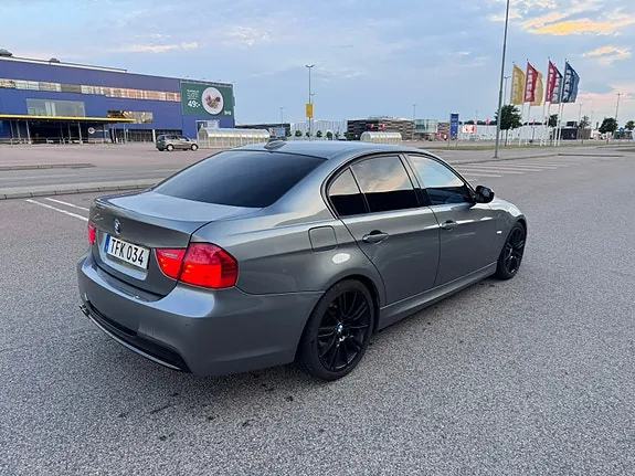 BMW 318D 2011 photo 5