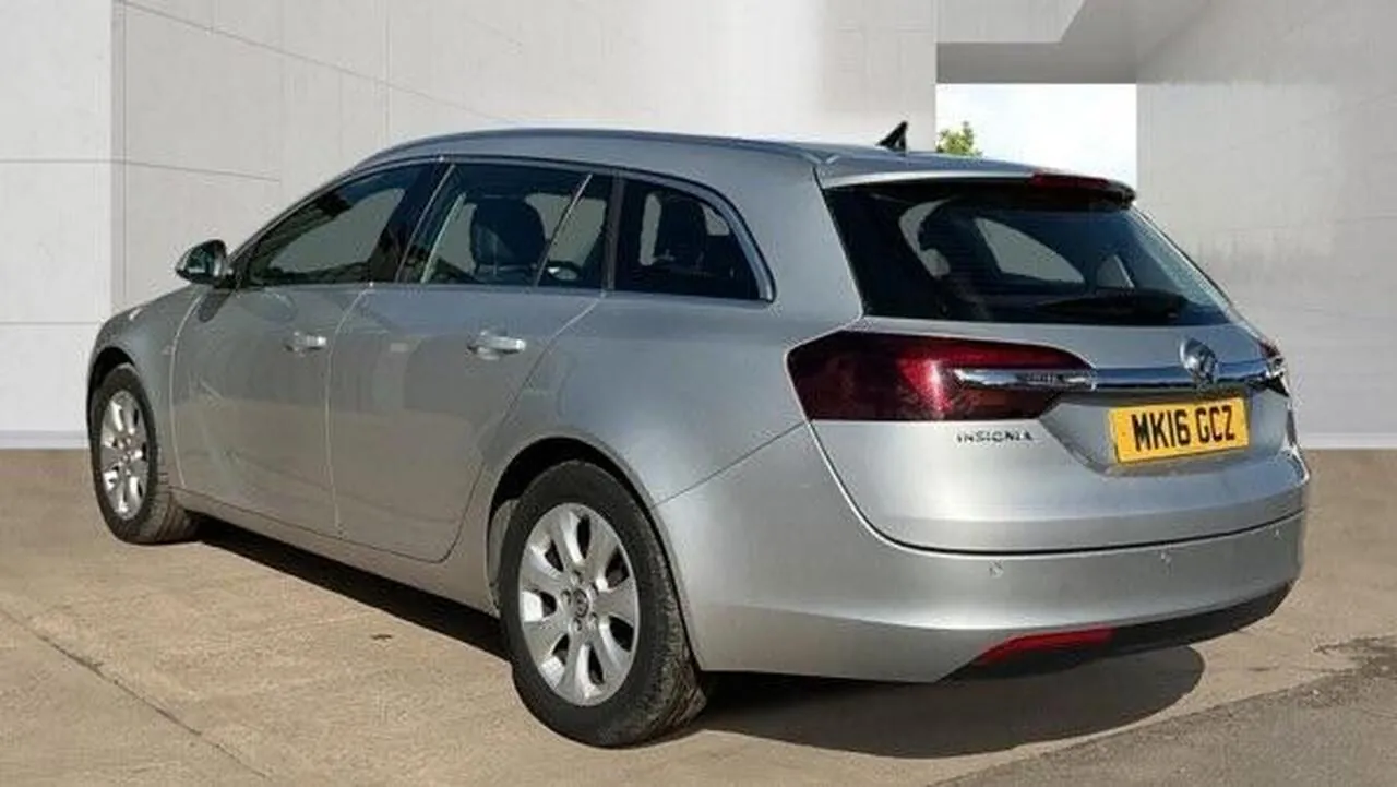Vauxhall Insignia 2016 photo 3