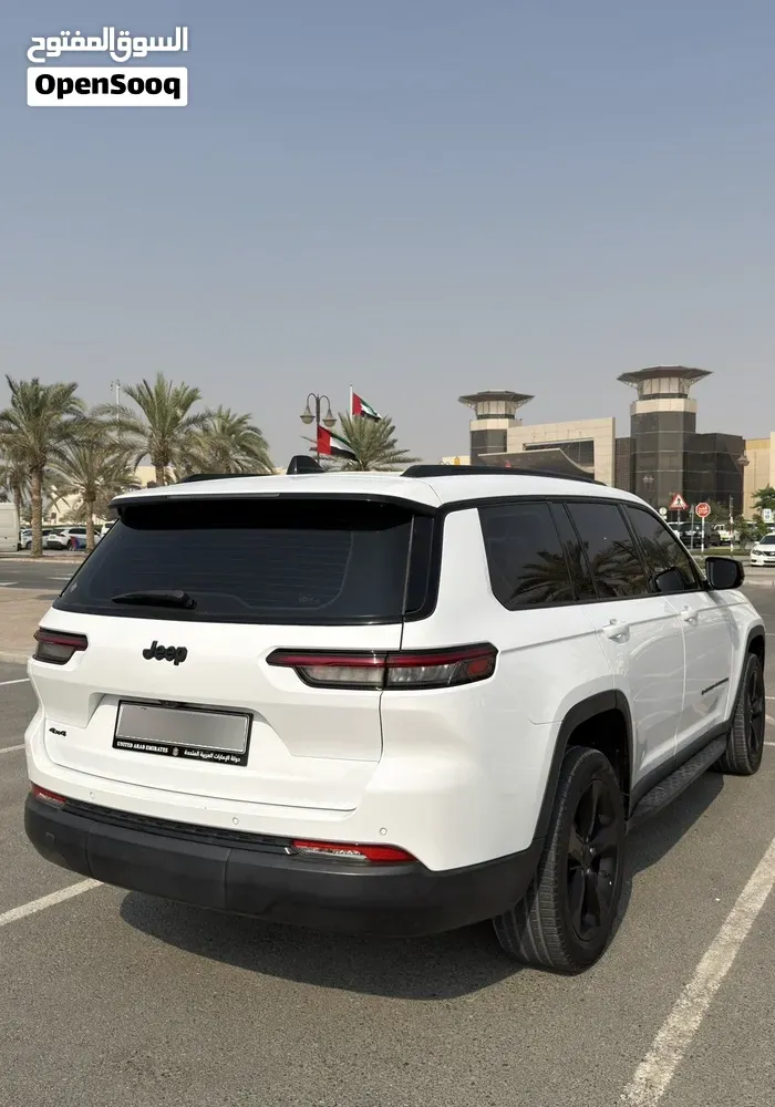 Jeep Grand Cherokee 2024 photo 2
