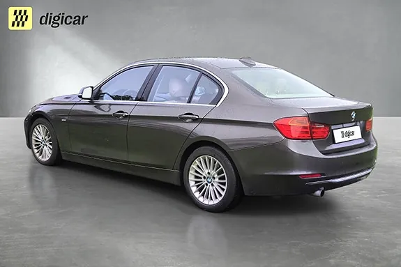 BMW 320I 2012 photo 3