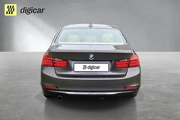 BMW 320I 2012 photo 4