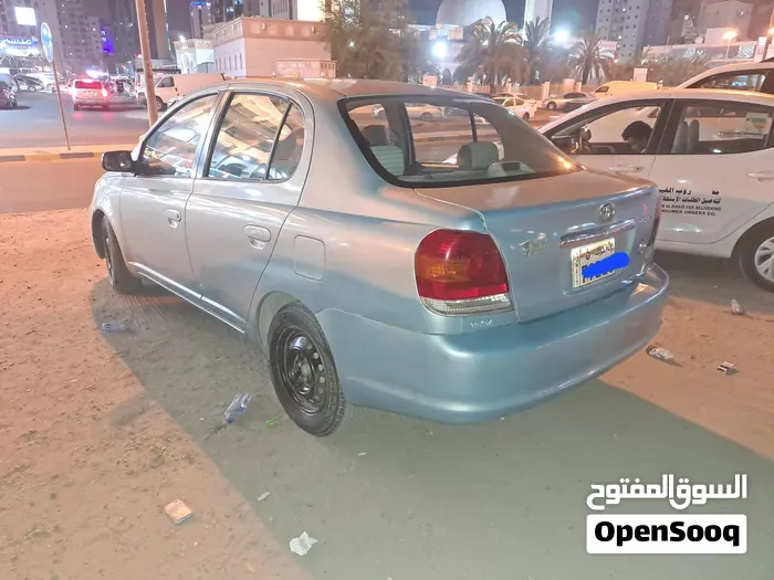 Toyota Echo 2004 photo 2