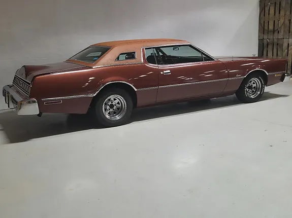 Ford Thunderbird 1974 photo 5