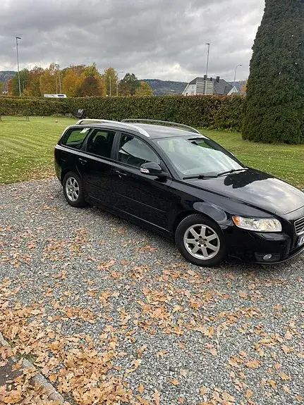 Volvo V50 2012 photo 2