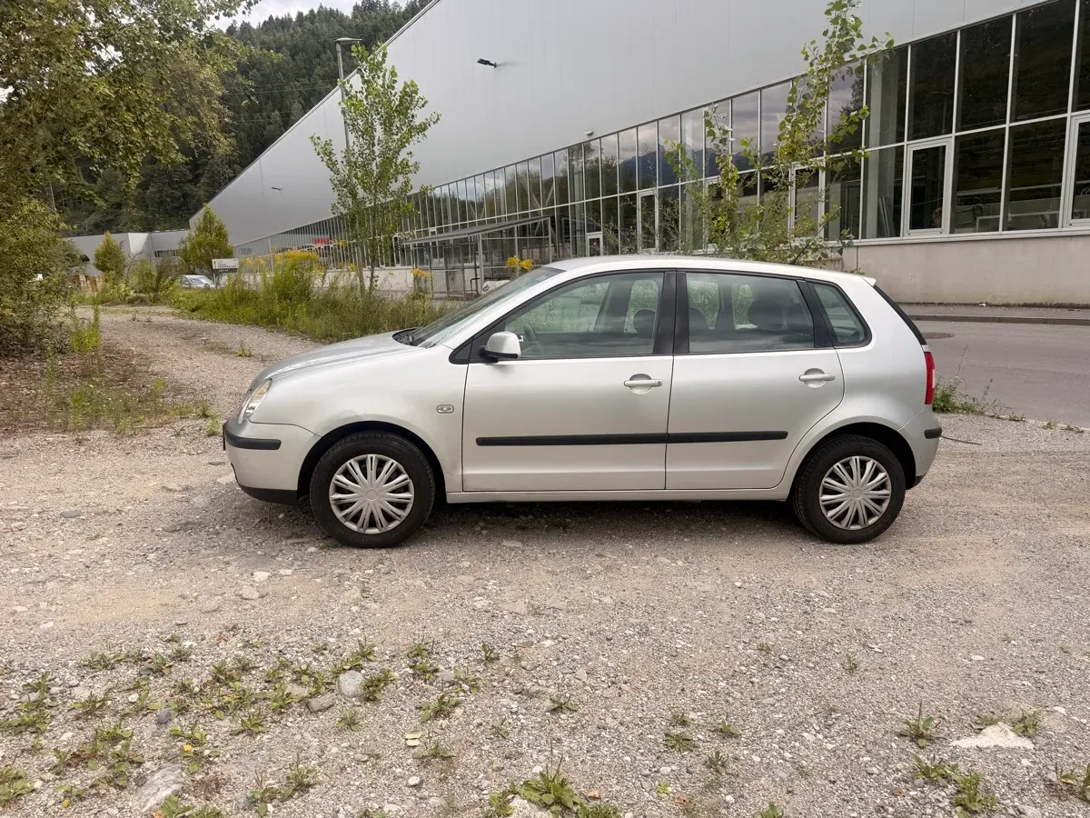 Volkswagen Polo 2003 photo 2