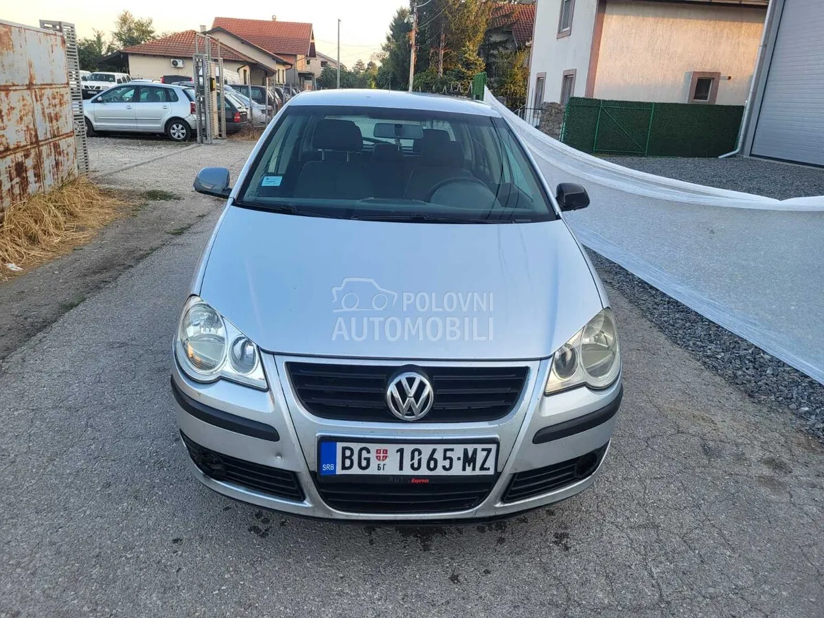 Volkswagen Polo 2005 photo 2
