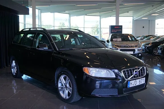 Volvo V70 2013 photo 2