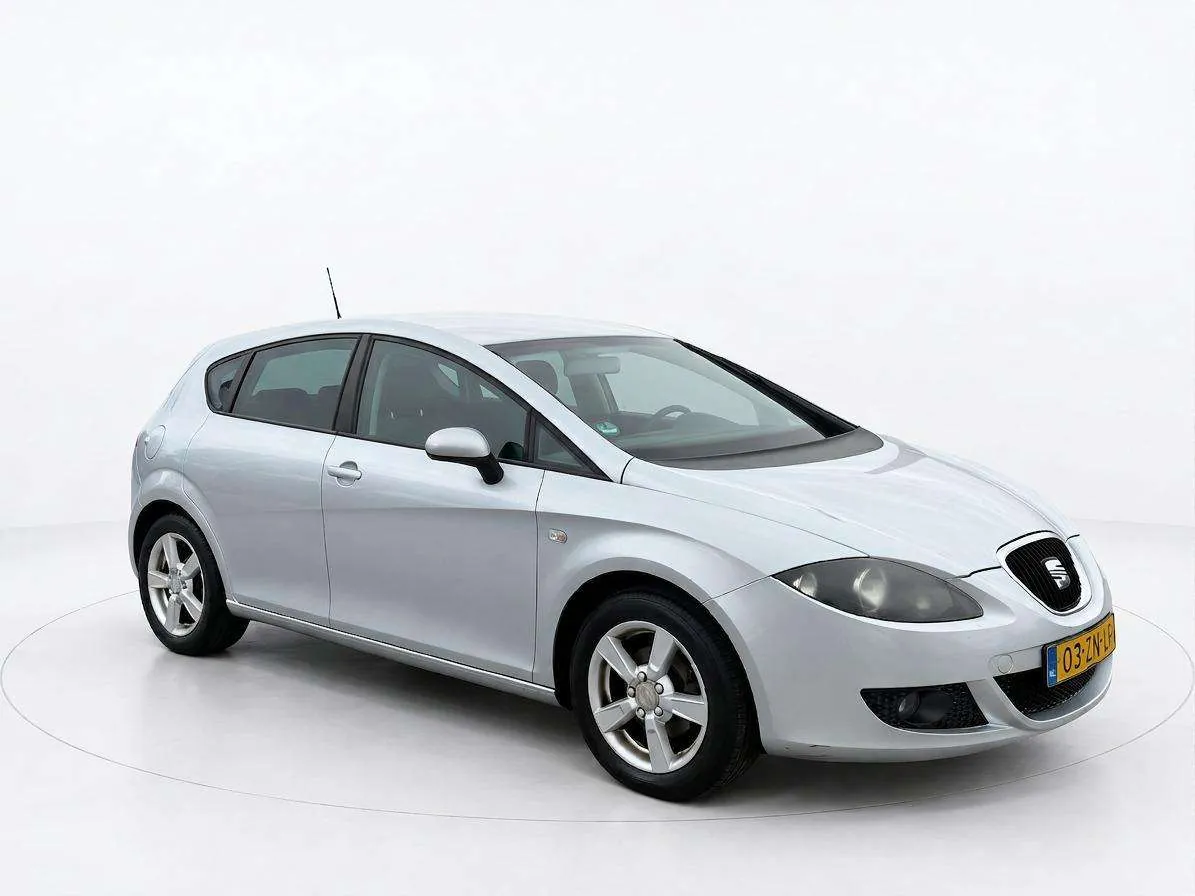 Seat Leon 2008 photo 3