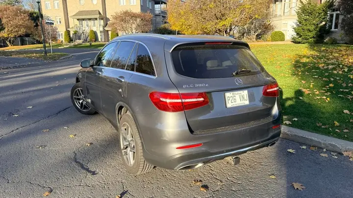 Mercedes-Benz Glc 2018 photo 3
