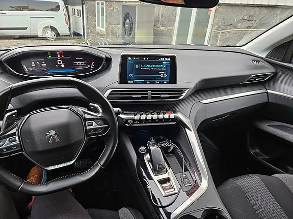 Peugeot 3008 2021 photo 2