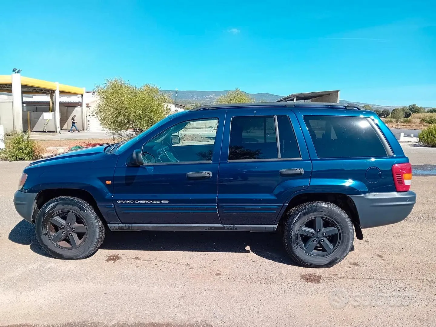 Jeep Grand Cherokee 2004 photo 2