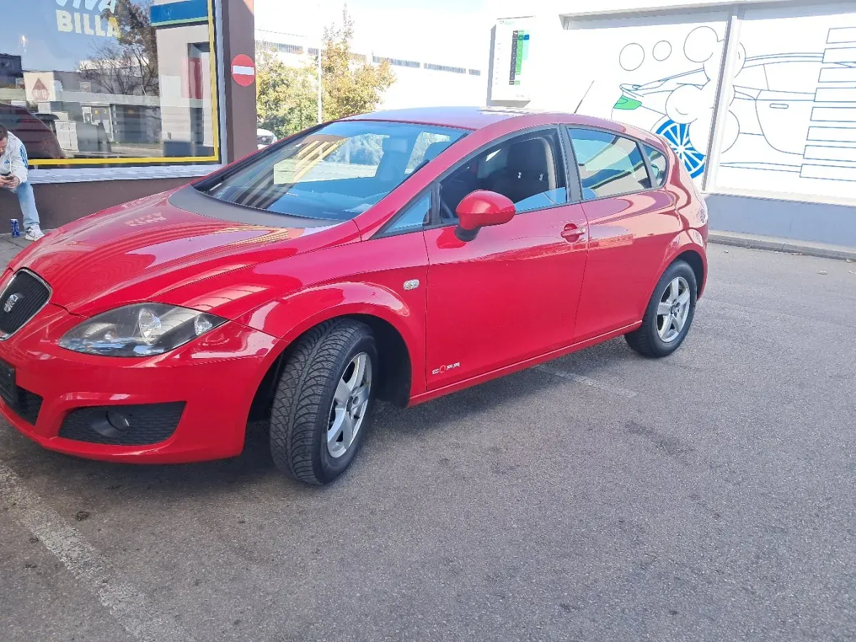 Seat Leon 2011 photo 3