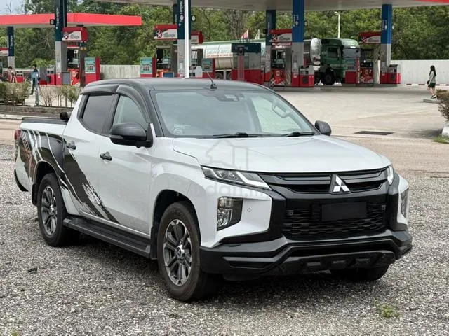 Mitsubishi Triton