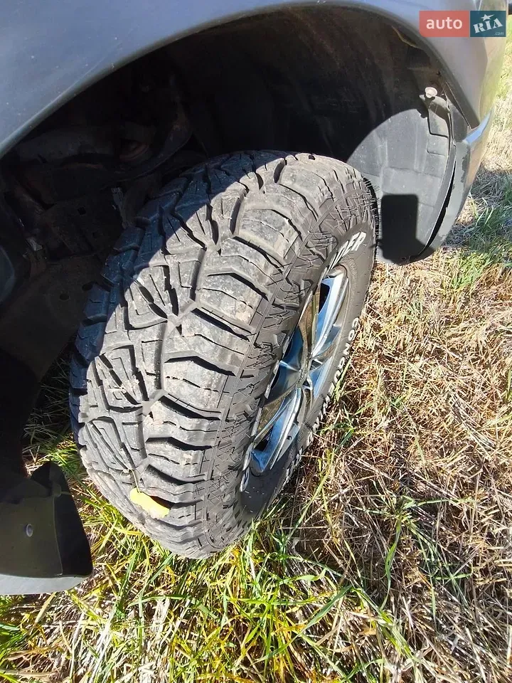 Nissan Frontier 2005 photo 5